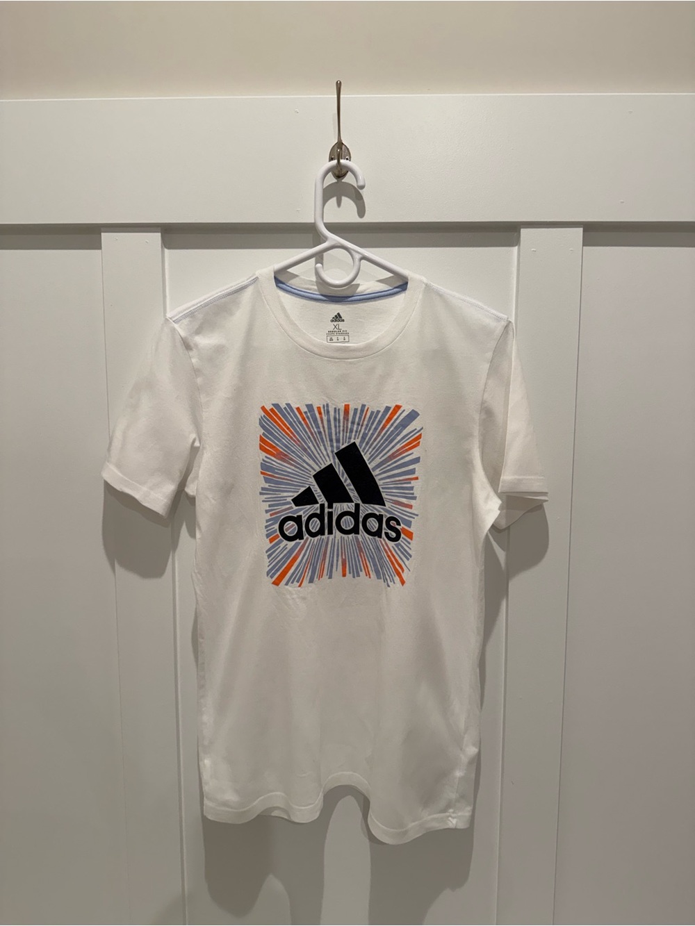 Boys Adidas Brand Graphic Tee in Pristine Condition, Size XL